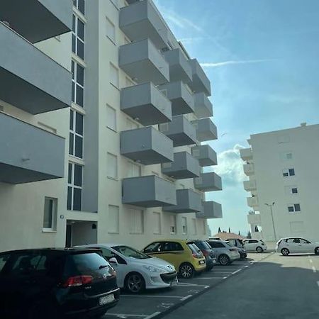 Zara Harmony Apartment Exterior photo